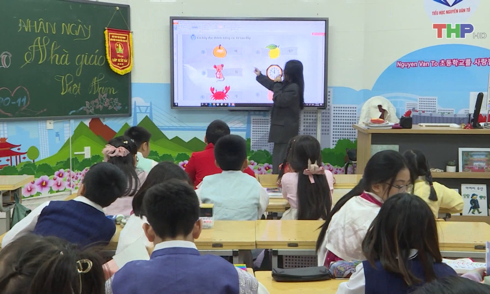 Bản tin thời sự trưa (26/11/2023)