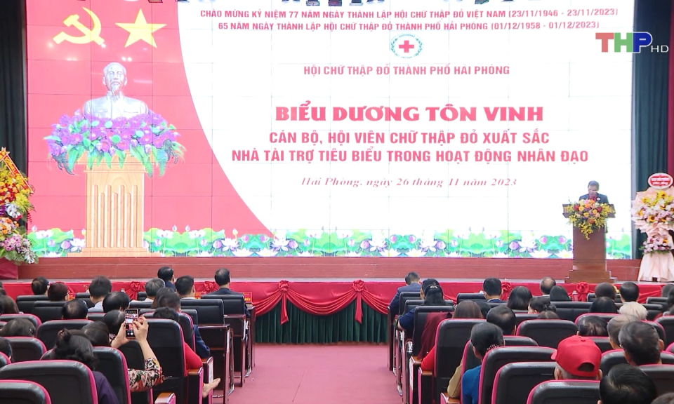  T&ocirc;n vinh c&aacute;n bộ, hội vi&ecirc;n Chữ thập đỏ xuất sắc