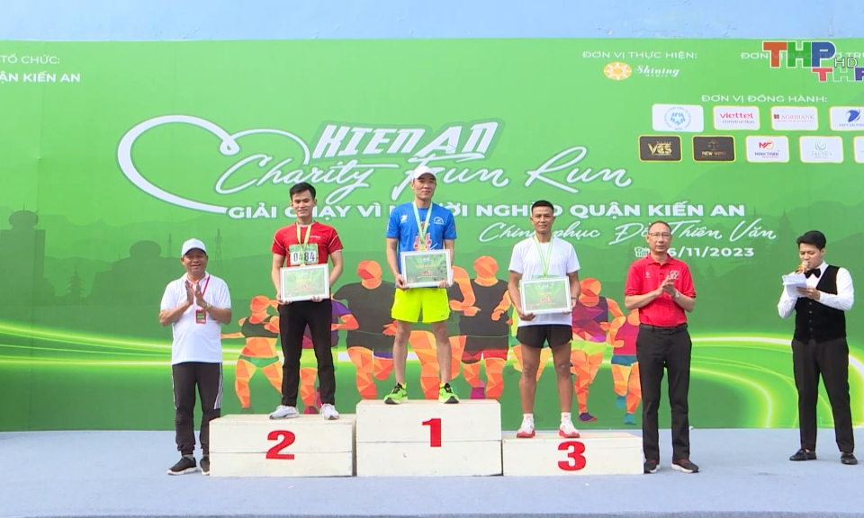 Giải chạy chinh phục đỉnh Thi&ecirc;n Văn 