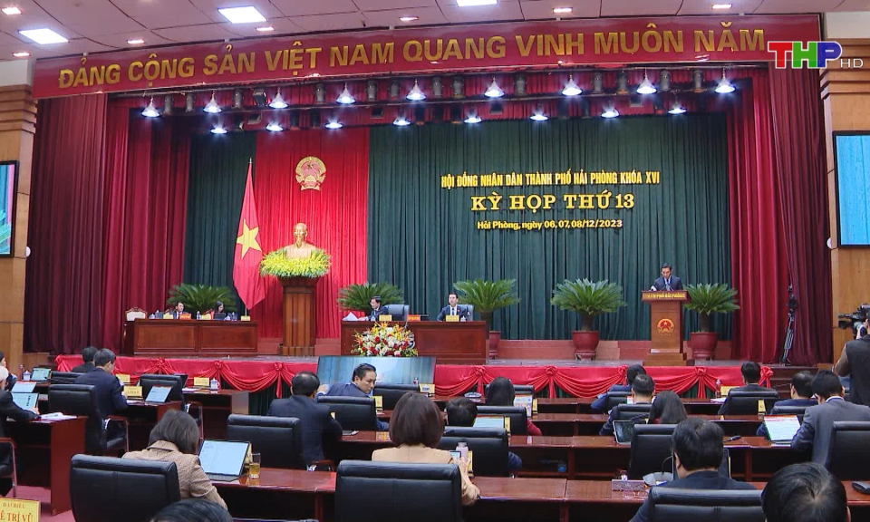 Chất vấn v&agrave; trả lời chất vấn