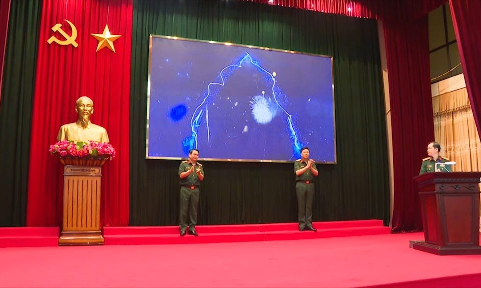 Cải c&aacute;ch h&agrave;nh ch&iacute;nh: Kh&acirc;u đột ph&aacute; trong x&acirc;y dựng qu&acirc;n đội