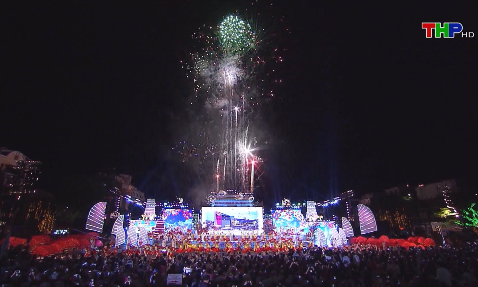 Hải Ph&ograve;ng bắn ph&aacute;o hoa dịp Tết dương lịch