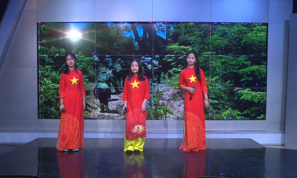 Măng non đất Cảng: H&aacute;t về ch&uacute; bộ đội 