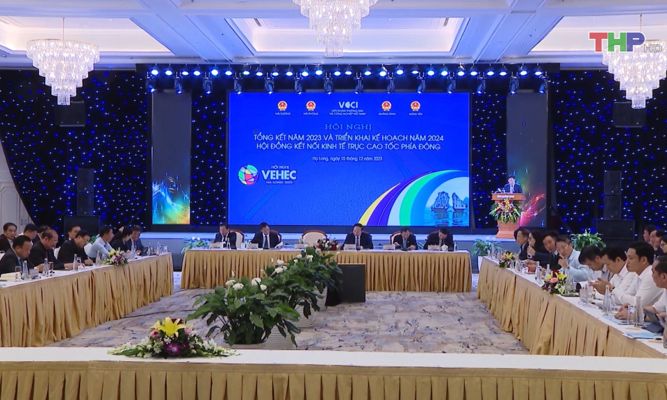  Kết nối kinh tế trục cao tốc ph&iacute;a Đ&ocirc;ng  