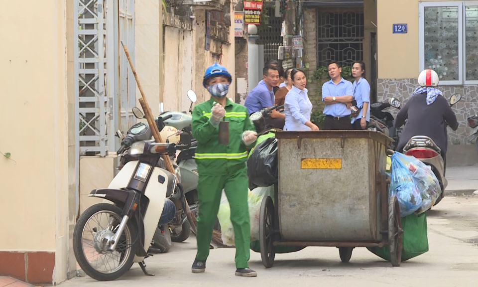 Điểm nhấn 365: N&acirc;ng cao &yacute; thức ph&acirc;n loại r&aacute;c thải tại nguồn 