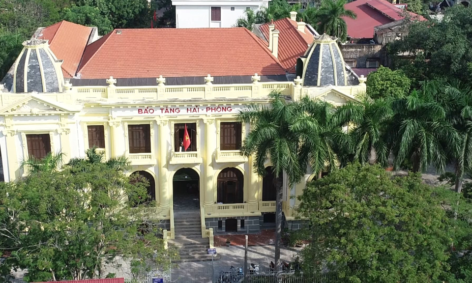 &Acirc;m vang miền cửa biển: Kiến tr&uacute;c Ph&aacute;p ở Hải Ph&ograve;ng      