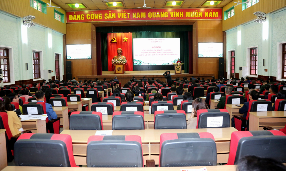 Triển khai nhiệm vụ c&ocirc;ng t&aacute;c d&acirc;n vận năm 2024