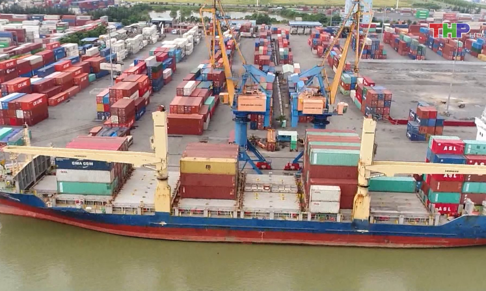 Chi ph&iacute; logistics của Việt Nam đang rất cao  