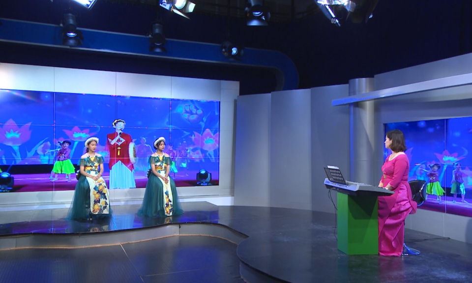 Măng non đất Cảng: C&acirc;y đa Qu&aacute;n Dốc