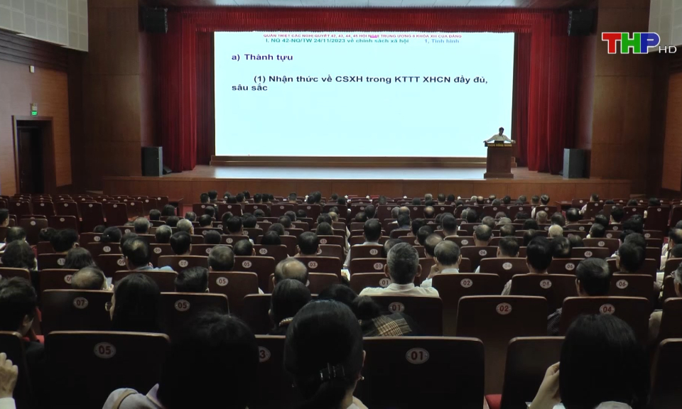 Tuy&ecirc;n truyền ch&iacute;nh s&aacute;ch, ph&aacute;p luật