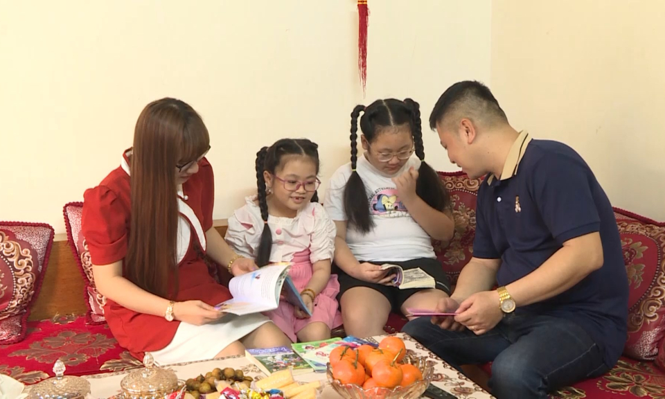 Phụ nữ Việt: Tăng quyền năng v&agrave; tạo cơ hội cho phụ nữ