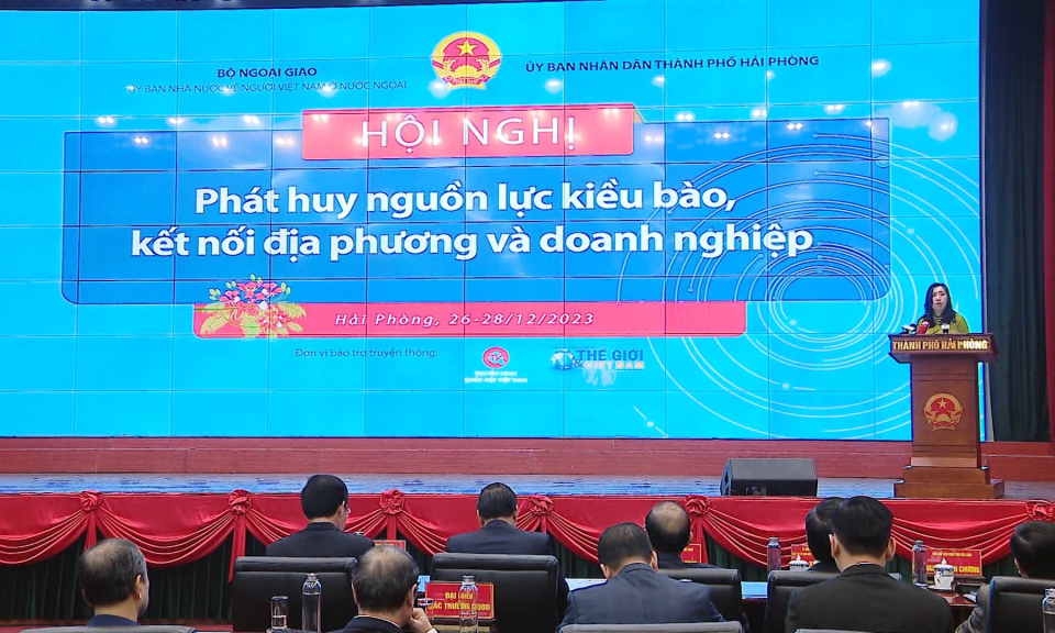 Ph&aacute;t huy nguồn lực kiều b&agrave;o 