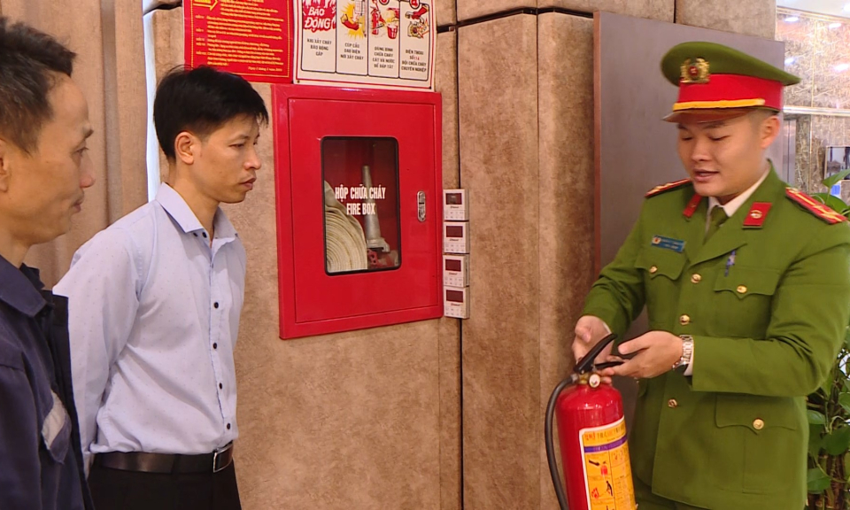 To&agrave;n d&acirc;n ph&ograve;ng ch&aacute;y chữa ch&aacute;y: Chủ động PCCC tại c&aacute;c cơ sở tập trung đ&ocirc;ng người