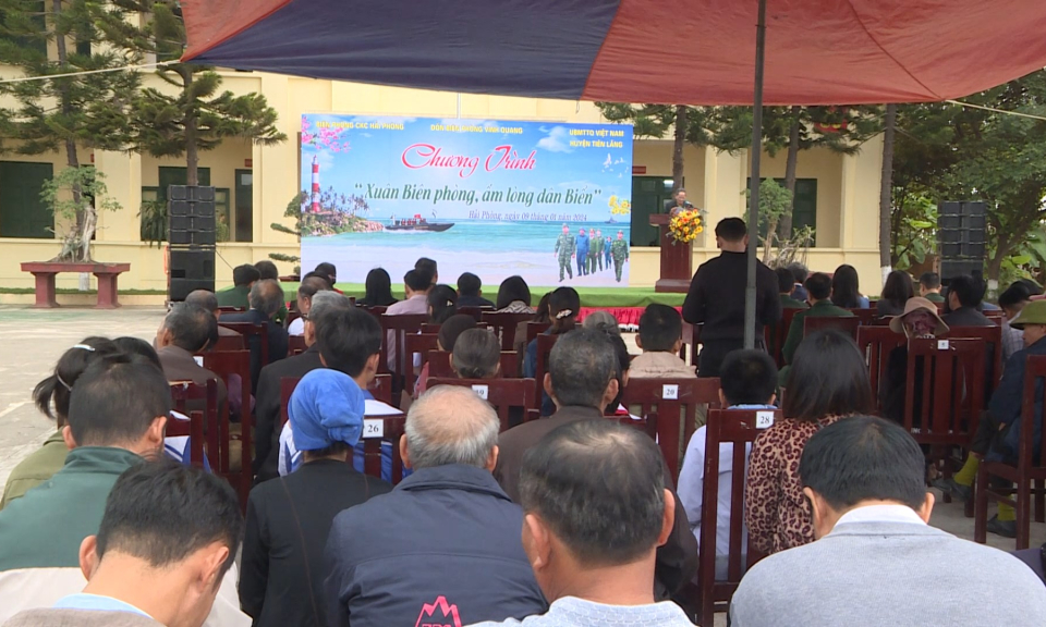 An ninh biển đảo: Xu&acirc;n bi&ecirc;n ph&ograve;ng - Ấm &aacute;p t&igrave;nh qu&acirc;n d&acirc;n