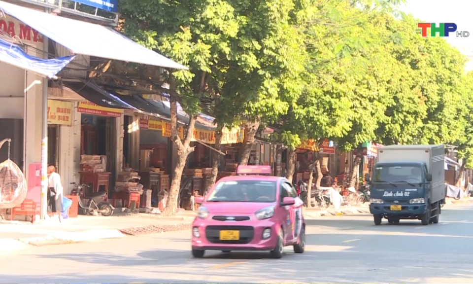 Ph&aacute;p luật v&agrave; cuộc sống: T&aacute;i diễn t&igrave;nh trạng lấn chiếm vỉa h&egrave;