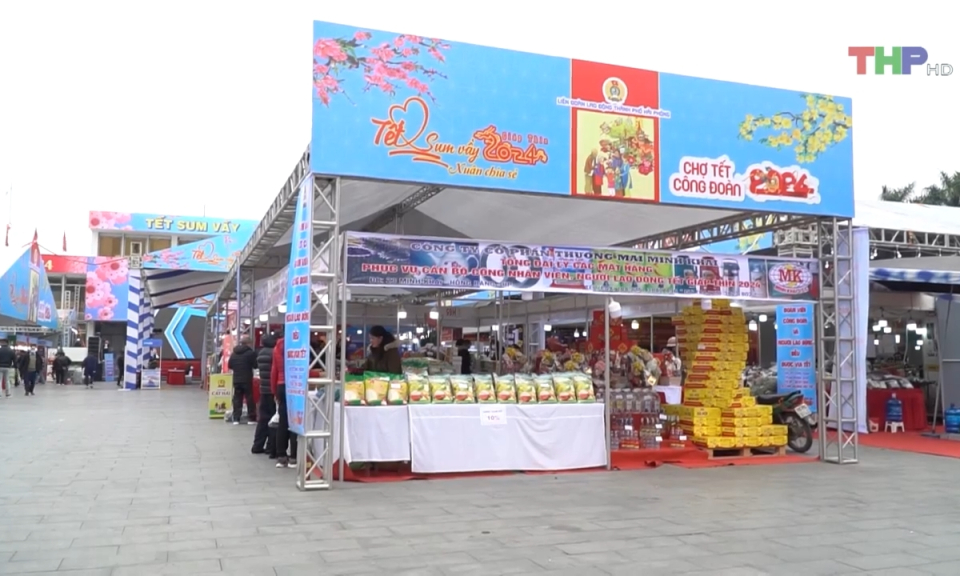 Nhiều khuyến mại tại Chợ Tết C&ocirc;ng đo&agrave;n