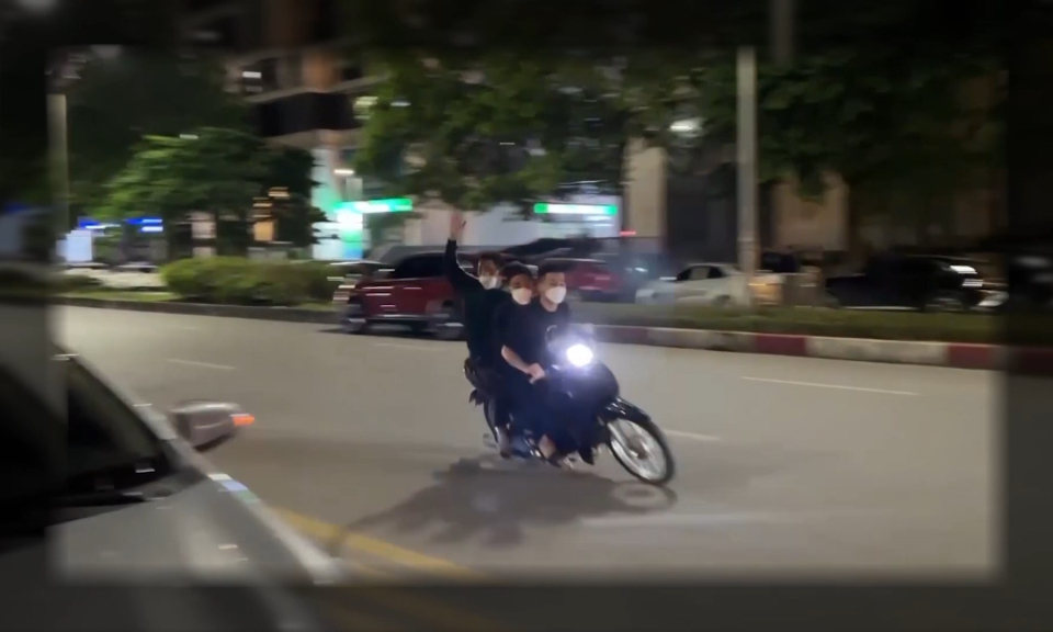 An to&agrave;n giao th&ocirc;ng: Tăng cường xử l&yacute; c&aacute;c h&agrave;nh vi đua xe tr&aacute;i ph&eacute;p   