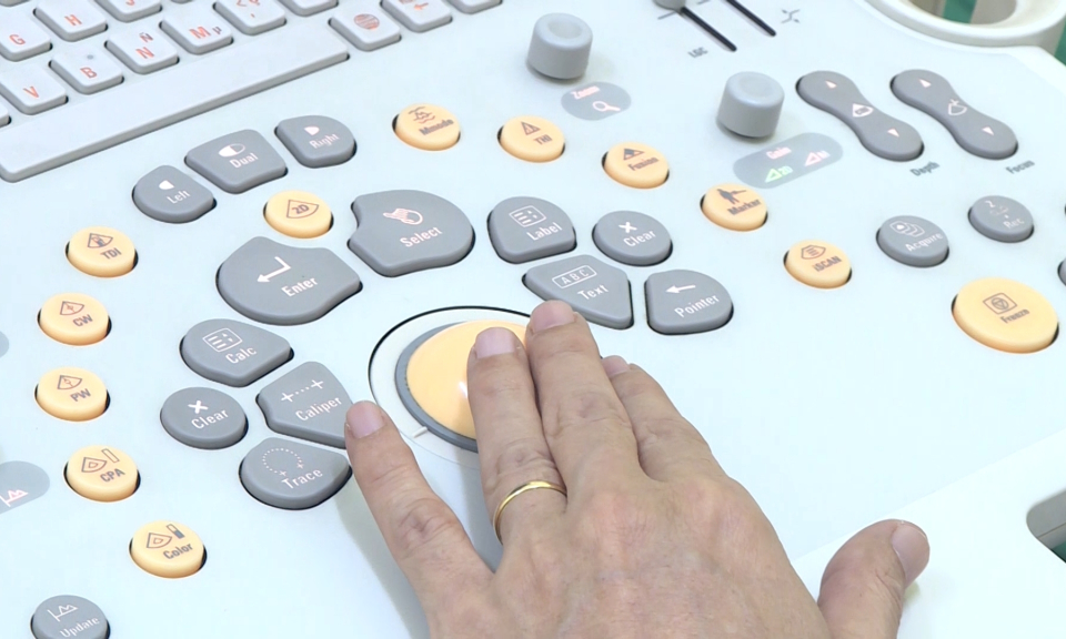 Y tế sức khỏe: Ph&aacute;t triển c&aacute;c kỹ thuật cao nhằm đ&aacute;p ứng nhu cầu chăm s&oacute;c sức khỏe của người d&acirc;n