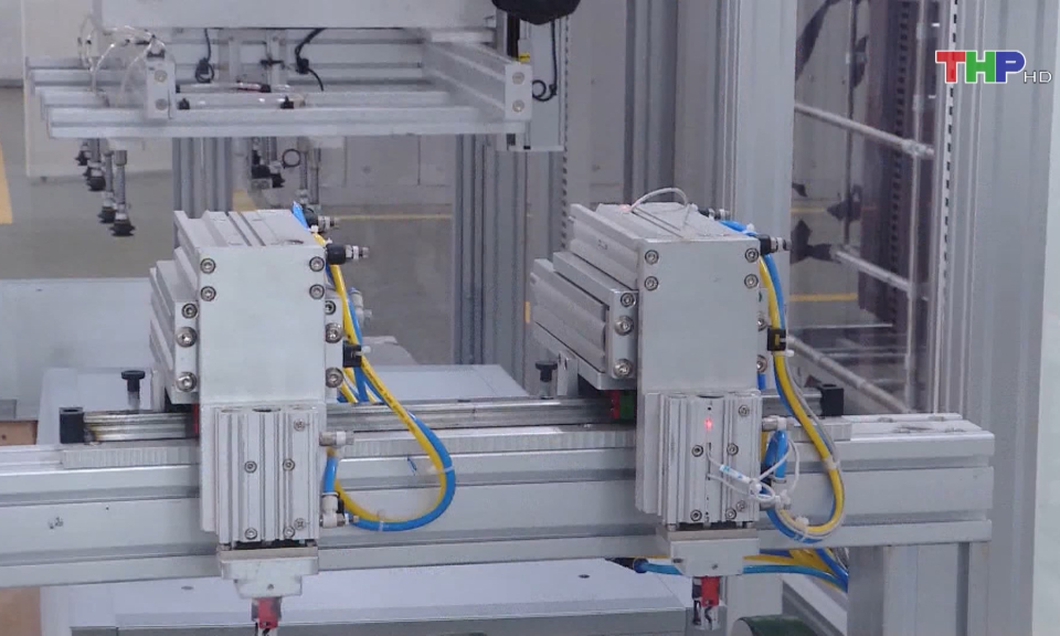 Sản xuất c&ocirc;ng nghiệp th&agrave;nh phố tăng trưởng