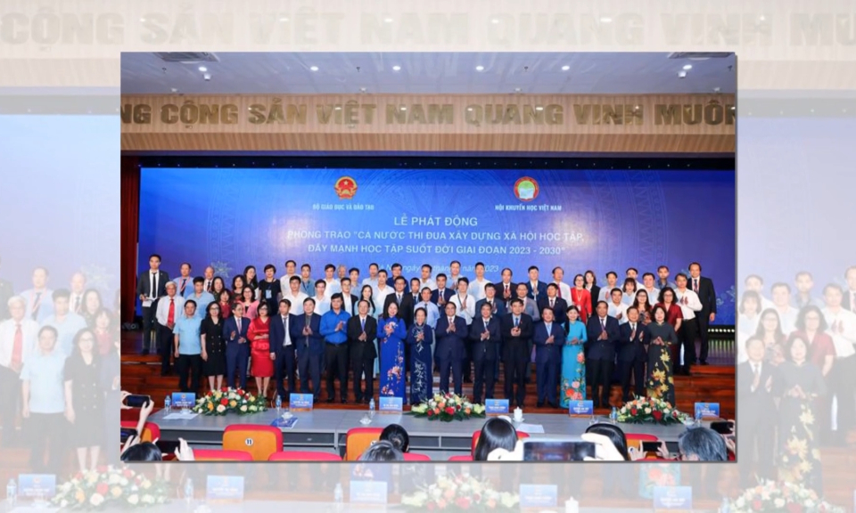 Đại biểu nh&acirc;n d&acirc;n với cử tri: X&acirc;y dựng x&atilde; hội học tập g&oacute;p phần ph&aacute;t triển th&agrave;nh phố