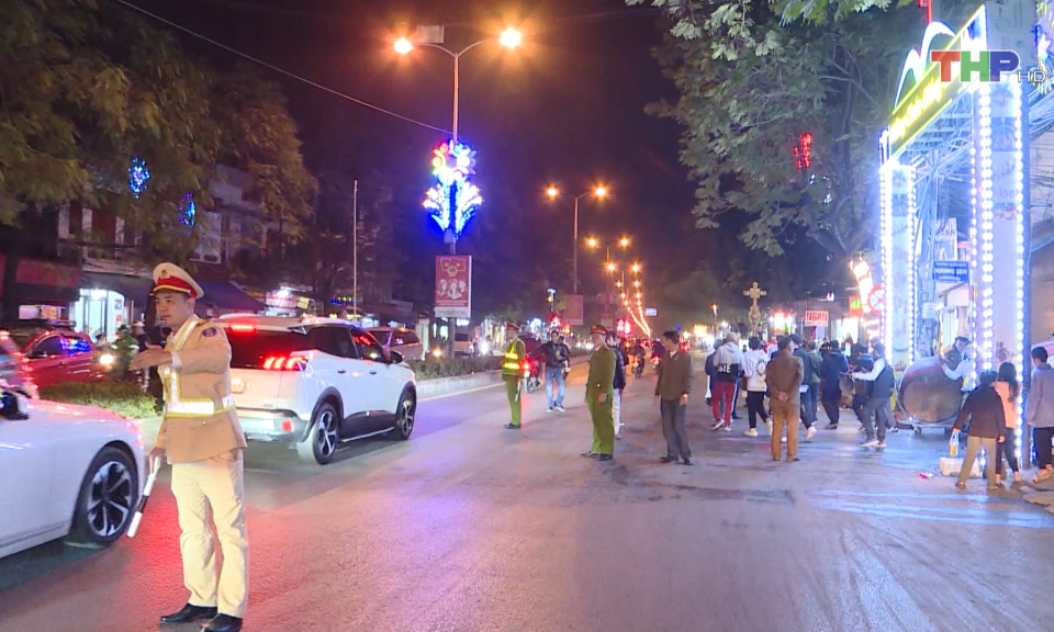 Bảo đảm an to&agrave;n giao th&ocirc;ng dịp cuối năm