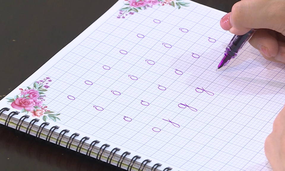 Măng non đất Cảng: Viết chữ đẹp (Phần 1)