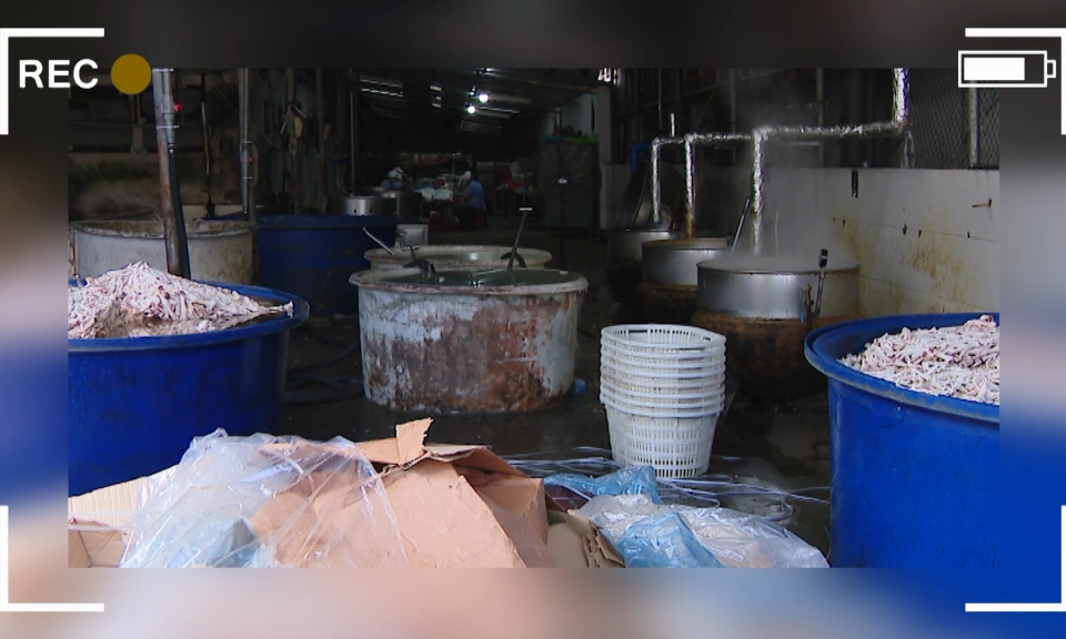 Ph&aacute;p luật v&agrave; cuộc sống: Tăng cường kiểm tra, xử l&yacute; nghi&ecirc;m vi phạm an to&agrave;n thực phẩm