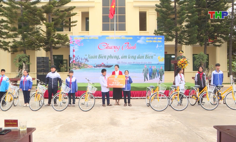 Xu&acirc;n bi&ecirc;n ph&ograve;ng &ndash; Gắn kết t&igrave;nh qu&acirc;n d&acirc;n