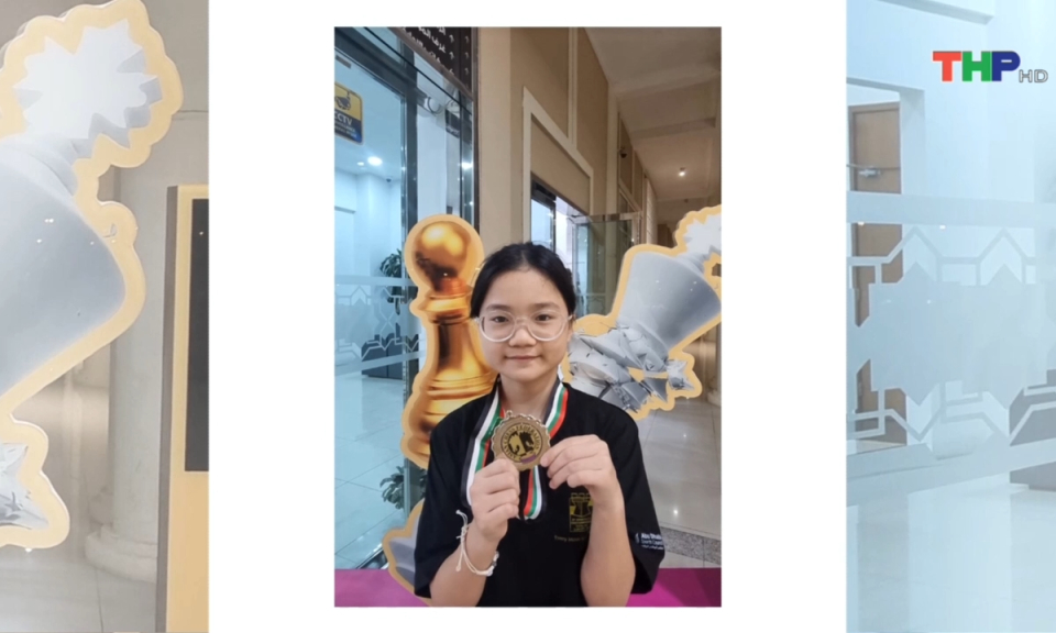 Măng non đất Cảng: Em y&ecirc;u cờ vua