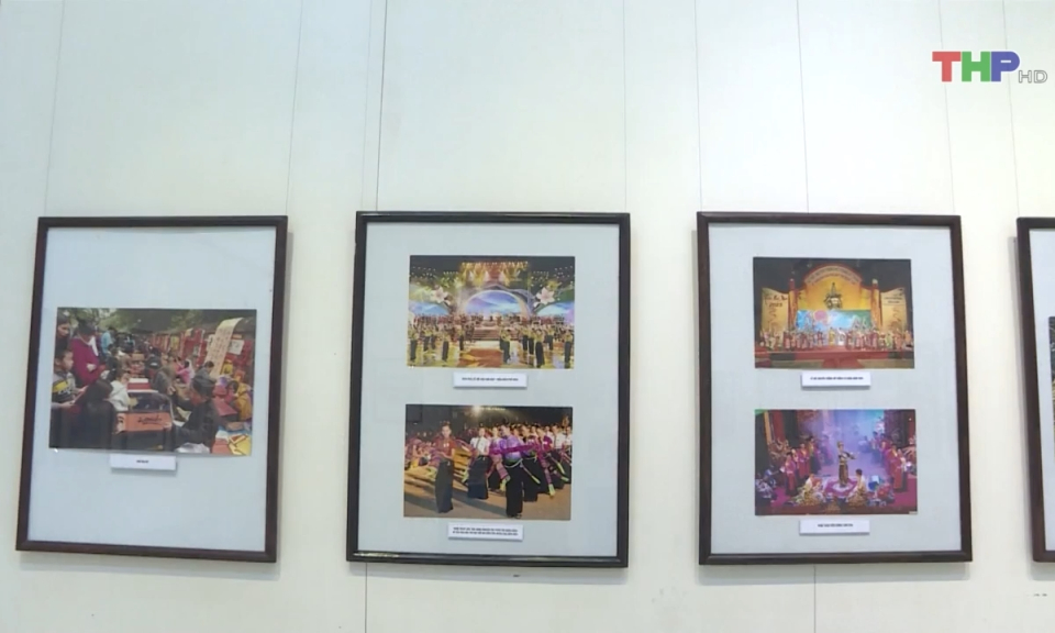 Triển l&atilde;m "Đảng Cộng sản Việt Nam - Những m&ugrave;a xu&acirc;n lịch sử"