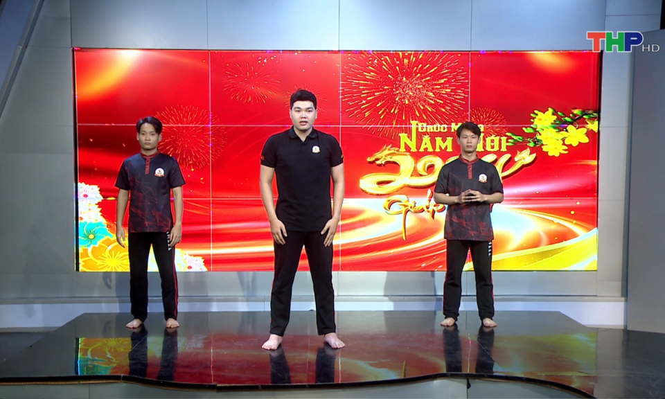 Măng non đất Cảng: C&ugrave;ng em học v&otilde; (Phần 19)