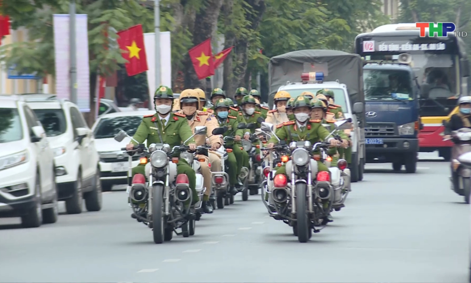 An to&agrave;n giao th&ocirc;ng: Đảm bảo an to&agrave;n giao th&ocirc;ng Tết Nguy&ecirc;n đ&aacute;n Gi&aacute;p Th&igrave;n