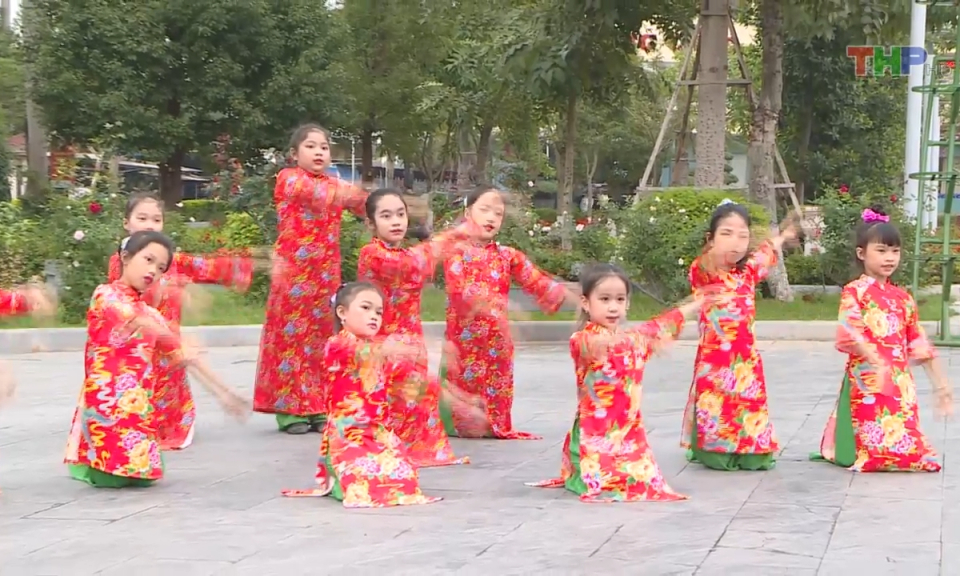 Măng non đất Cảng: Tết mới trong tim m&igrave;nh