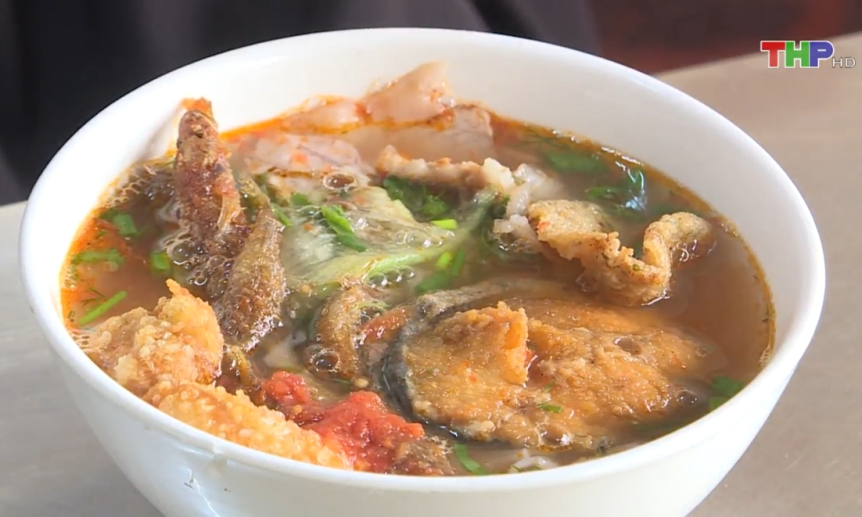 B&uacute;n c&aacute; Hải Ph&ograve;ng