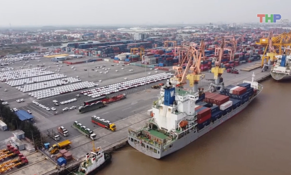 Kinh tế v&agrave; đ&ocirc; thị: Cảng biển Hải Ph&ograve;ng: Rộng mở cơ hội ph&aacute;t triển