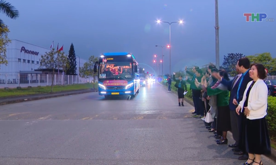 Lao động v&agrave; c&ocirc;ng đo&agrave;n: Chăm lo Tết cho người lao động