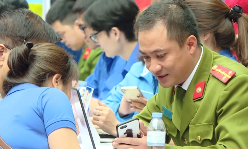 Cải c&aacute;ch h&agrave;nh ch&iacute;nh: Kinh nghiệm đẩy mạnh cải c&aacute;ch h&agrave;nh ch&iacute;nh để giữ vững Top đầu