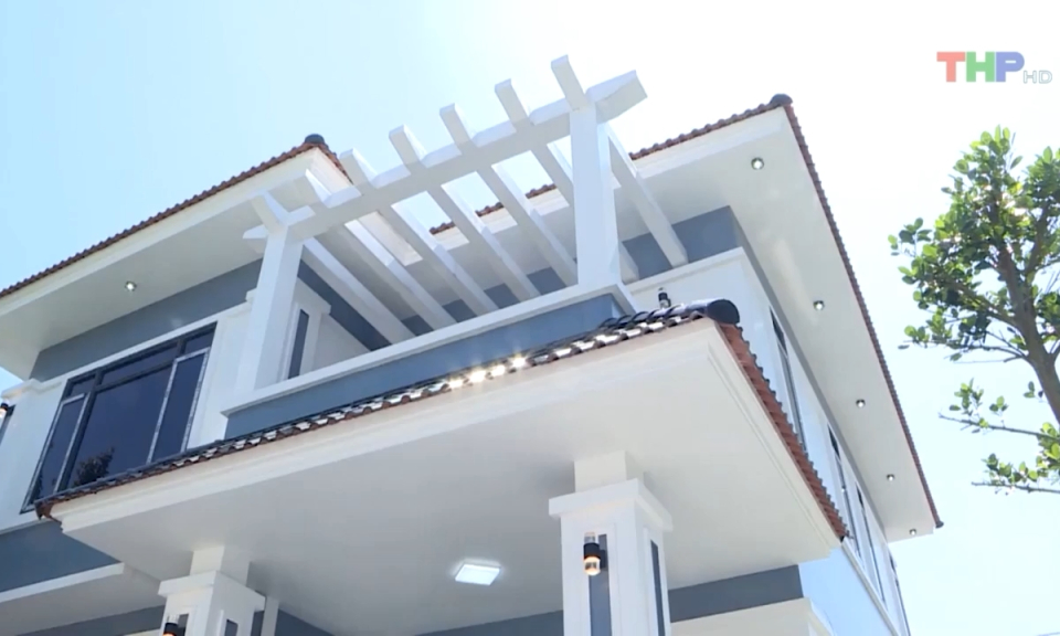 M&ugrave;a xu&acirc;n v&agrave; m&aacute;i ấm nghĩa t&igrave;nh