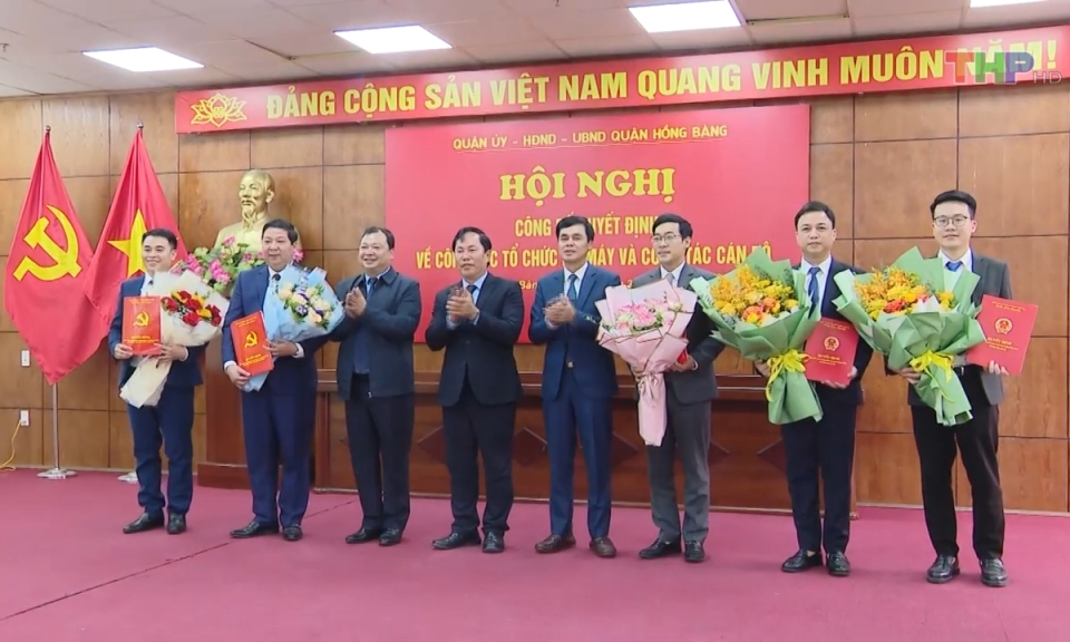 X&acirc;y dựng Đảng: Tạo nguồn c&aacute;n bộ đ&aacute;p ứng y&ecirc;u cầu nhiệm vụ