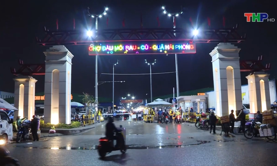 Gi&aacute; cả ổn định - Chợ đầu mối thu h&uacute;t đ&ocirc;ng đảo người d&acirc;n  