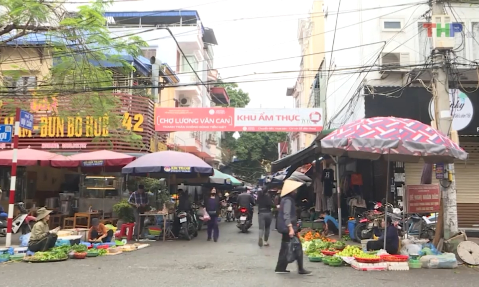   Rằm th&aacute;ng Gi&ecirc;ng: thị trường đa dạng, sức mua kh&ocirc;ng cao