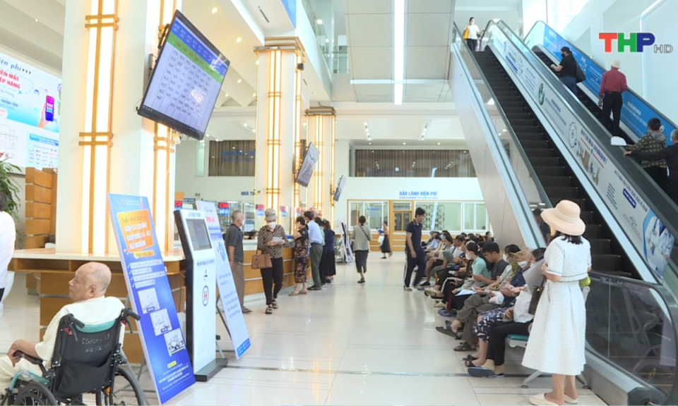 Y tế sức khỏe: Ứng dụng vi phẫu trong cấp cứu nối chi thể đứt rời