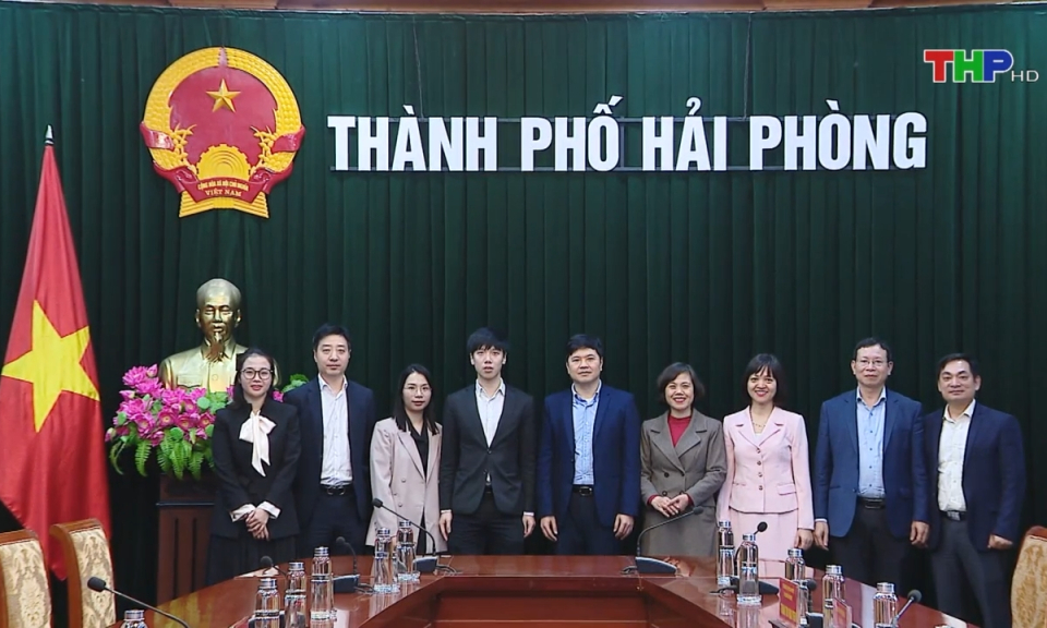 L&atilde;nh đạo th&agrave;nh phố l&agrave;m việc với Tập đo&agrave;n Sunwah 