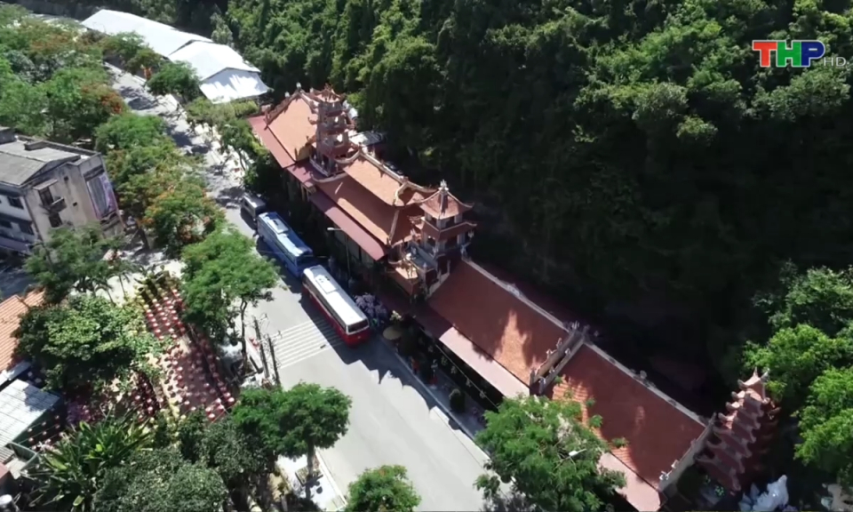 Hải Ph&ograve;ng những g&oacute;c nh&igrave;n: Hải Ph&ograve;ng ph&aacute;t triển du lịch t&acirc;m linh 