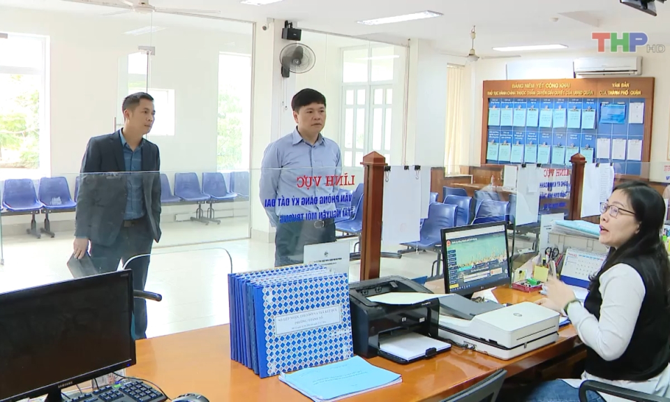 Cải c&aacute;ch h&agrave;nh ch&iacute;nh: Hiệu quả đơn giản h&oacute;a thủ tục h&agrave;nh ch&iacute;nh cấp x&atilde;, phường 		