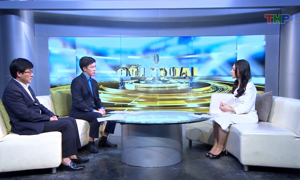 Đối thoại: Cải c&aacute;ch ch&iacute;nh s&aacute;ch tiền lương v&igrave; mục ti&ecirc;u ph&aacute;t triển bền vững