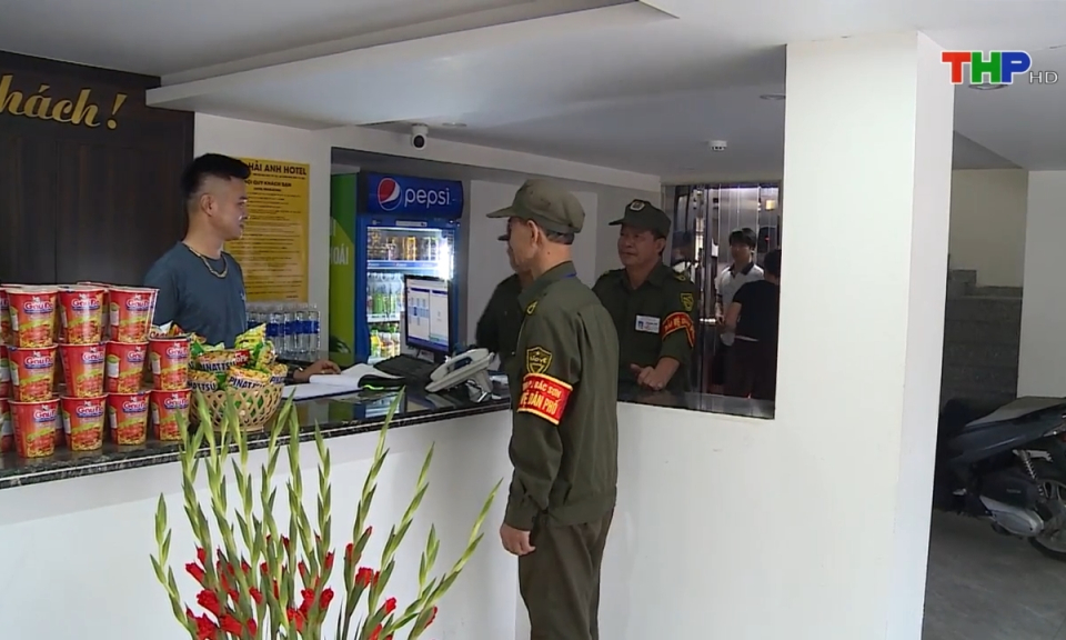 Ph&aacute;t huy vai tr&ograve; lực lượng bảo vệ d&acirc;n phố