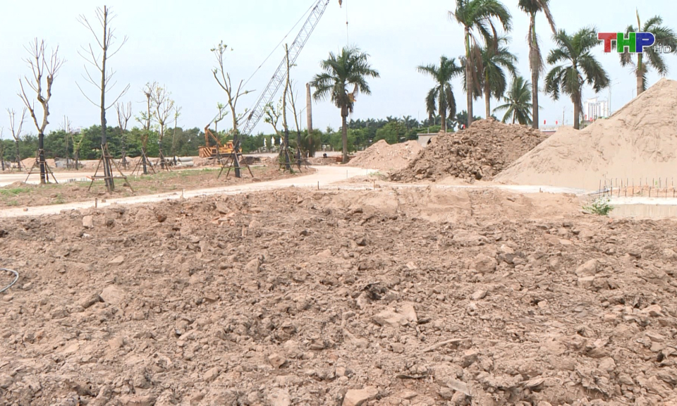 Bảo đảm tiến độ Dự &aacute;n C&ocirc;ng vi&ecirc;n c&acirc;y xanh n&uacute;t giao Nam cầu B&iacute;nh