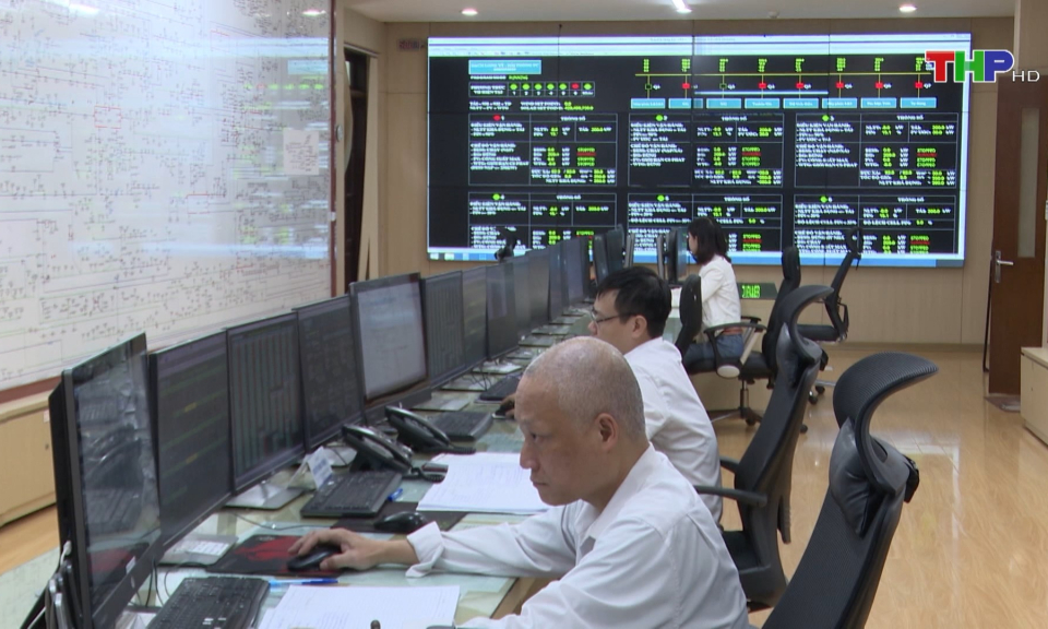 Bảo đảm c&aacute;c phương &aacute;n cấp điện m&ugrave;a nắng n&oacute;ng