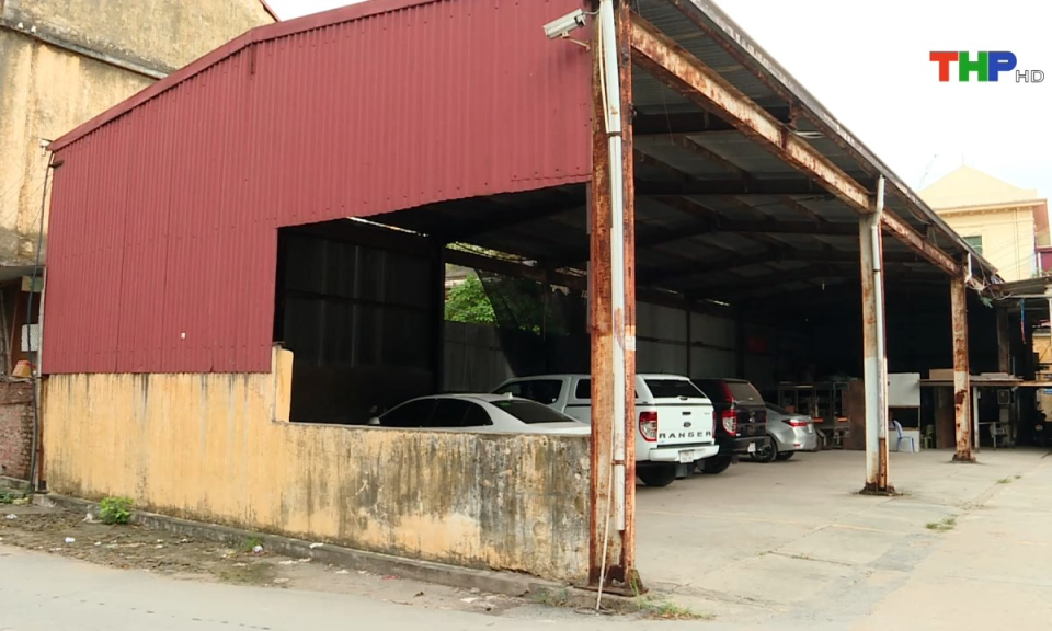 Điểm nhấn 365: Xử l&yacute; vi phạm h&agrave;nh vi đậu, đỗ xe tr&aacute;i quy định